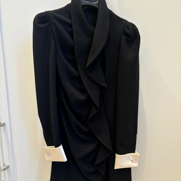 Brand New GUCCI Black Mini Dress, Size 38 - Picture 2 of 9